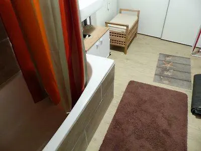 Casa Cornelius By Nature Flats Mit Traumhaftem Garten * ترير